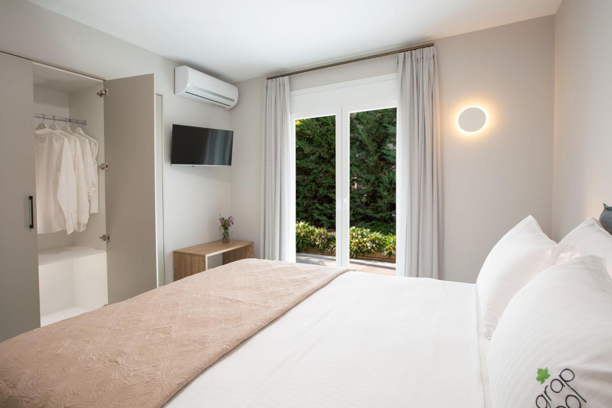 Grappolo Lefkada Villas - Villa Vertzami Just 2 Km From Lefkada Town Apolpaina 外观 照片